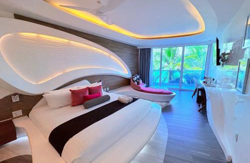 Downtown Apartment | Condohotel The Carmen Deluxe Oceanview King Suite