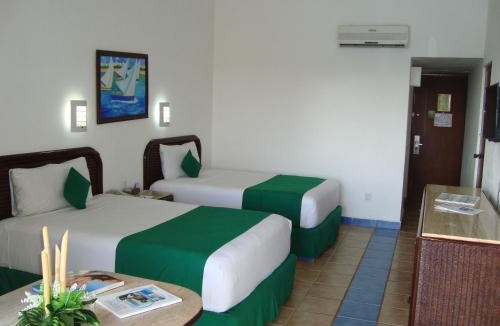 Colonos Cuzamil Hotel | Cozumel Hotel & Resort