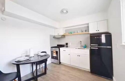 North University Apartment | Cozy 1BR Apartment in Phenomenal Austin - Minutes to Downtown