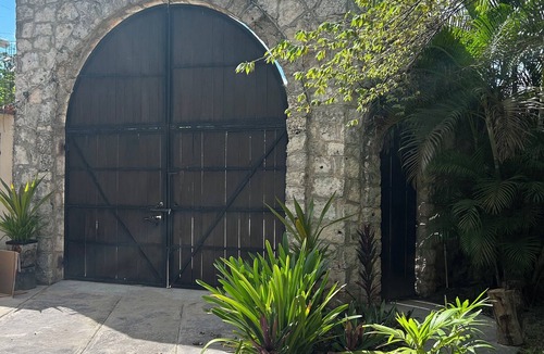 Alfredo V. Bonfil House | Cozy house in charming Cancún with AC, WiFi