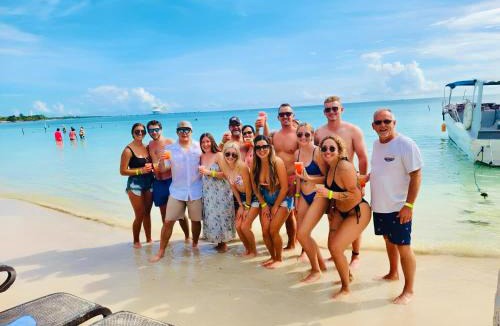 Mahahual Apartment | Day Pass Todo Incluido El Faro Beach Club & Restaurant Solo Experiencia no incluye alojamiento - 85 USD por persona