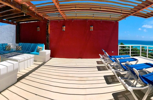 Isla Mujeres House | Dazzling Caribbean "blues" & Majestic Sunsets, Private pool, 4,000 sq. ft. home