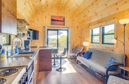 Warsaw Cabin | Deck & Grill: Lake of the Ozarks Cabin in Warsaw