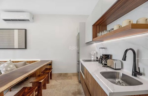 Luis Donaldo Colosio Hotel | Deluxe Studio, Balcony, Sea View - Ixuh Ocean Front 5 Ave Playa del Carmen
