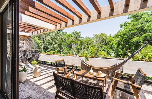 Zama Condo | Divine 3BR PH Private Jacuzzi | Pools | SPA | Yoga