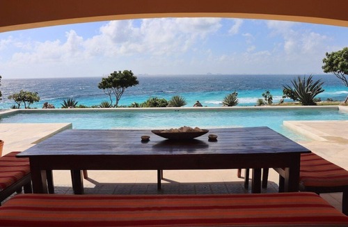 Isla Mujeres House | Double Lot 4BR Oceanfront Oasis + Pool + Concierge