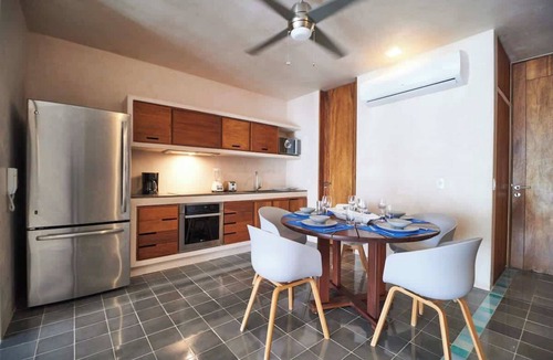 Zazil-ha Apartment | Downtown 4BR Home Beach at 200m 2 Apts in one
