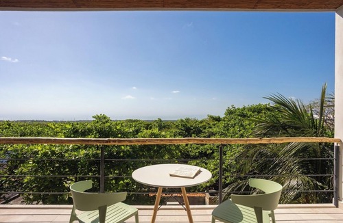 Puerto Morelos Apartment | Dreamy Sunsets | Rooftop Pool