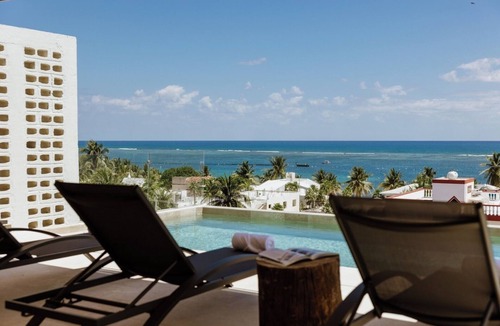 Puerto Morelos Apartment | Dreamy Sunsets | Rooftop Pool