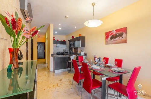 Downtown Condo | El Faro Beachside Condo w/Patio Huge Pool & BBQ
