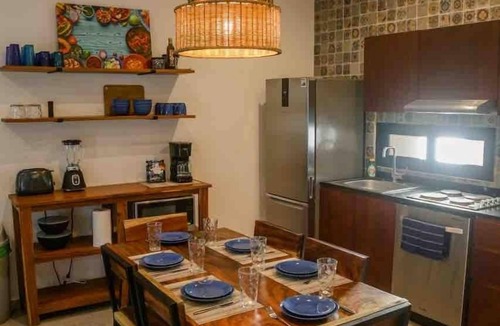 Mario Villanueva Madrid Condo | Elegant 1-Bedroom Retreat w/Rooftop Oasis & Pool