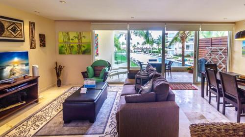 Zazil-ha Apartment | Elements 112 condo