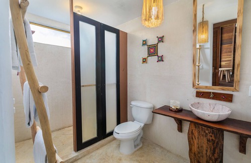 Huay-Pix Hotel | Embajada Universal By La Eufemia Group