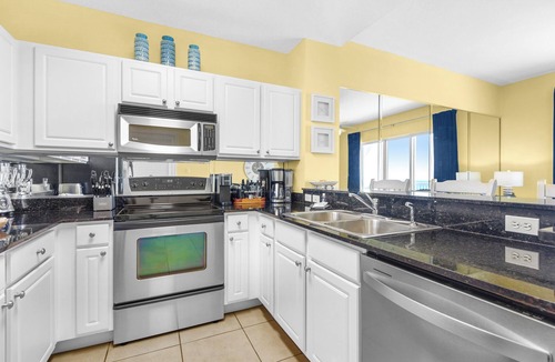 Panama City Beach Condo | Escape to Stunning Beach Front Views at a Calypso Penthouse: Next to Pier Park!