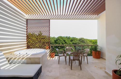 Akumal Apartment | Exceptional 2Story Penthouse with Hot Tub and Rooftop Terrace in Bahia Principe