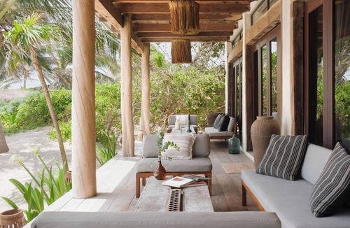 Zona Hotelera House | Exclusive Beachfront Villa with 4 Bedrooms