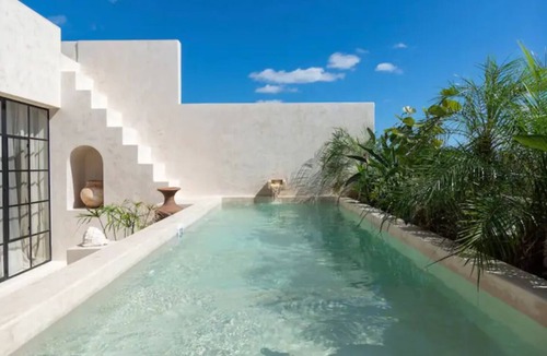 La Veleta Apartment | Exquisite New Penthouse with Private Cocktail Pool