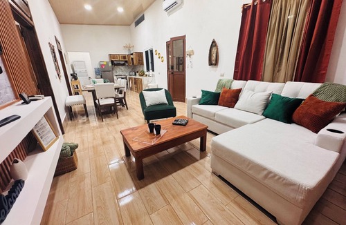 El Estor House | Fabulous 2-bedroom house in El Estor perfect for relaxing stays