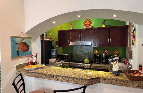 Downtown Condo | Few steps from the beach and one block from 5th Avenue