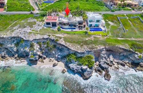 Isla Mujeres House | Four bedroom Caribbean oceanfront villa with stunning ocean views and two pools