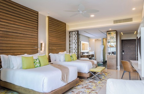 Playa Mujeres Resort | Garza Blanca Resort and Spa-Luxe living in Cancun for the holidays!