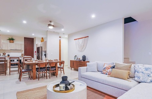 Playa del Carmen House | Gated Townhouse | Pool | BBQ | Gym | Paddle Court
