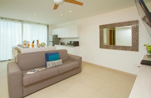 Zazil-ha Apartment | **Glamorous 2 Bedroom Apartment / Up to 6 Ppl**