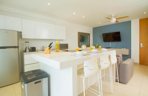 Zazil-ha Apartment | **Glamorous 2 Bedroom Apartment / Up to 6 Ppl**
