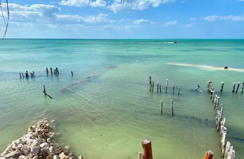 Isla Holbox Hotel | Golden Paradise Oceanfront - Self Check in