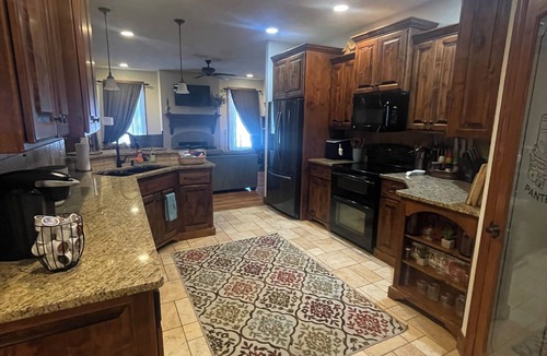 Brookline Station House | Golf Getaway-Large Families Welcome! Only 10 minutes from the Airport!