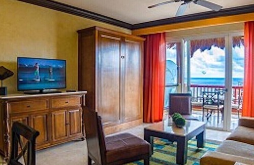 Puerto Juarez Resort | Gorgeous 2 Bedroom Suite Ocean View