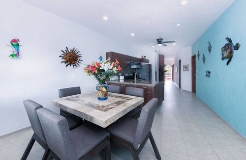 Puerto Aventuras Condo | Gorgeous 3 Bdrm Lagoon Condo Pool Wifi Kayak paddle boards Golf Cart Available