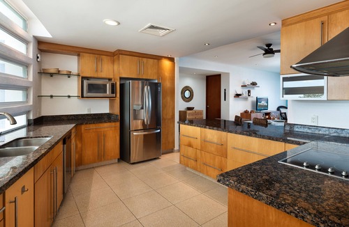 Zona Hotelera Norte Condo | Gorgeous Condo, Amazing Oceanfront views , Great Snorkeling out-front!