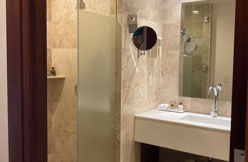 Villa Juarez Resort | Grand Bliss 1 Bedroom Suite