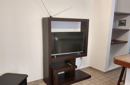 Gonzalo Guerrero Apartment | Great Apartment a street away from 5th ave.