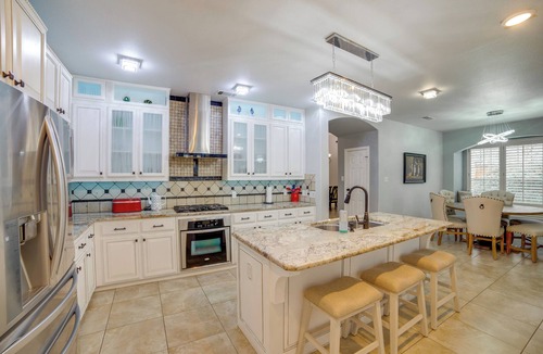 Allen House | Great for Gatherings! Stylish Allen Home w/Patio