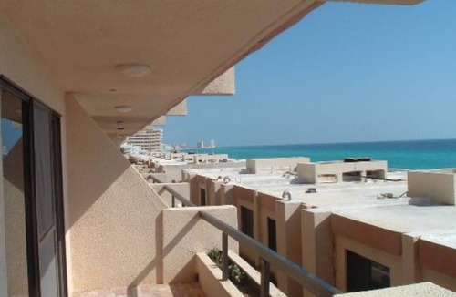 La Isla Apartment | GREAT OCEAN VIEW APARTMENT