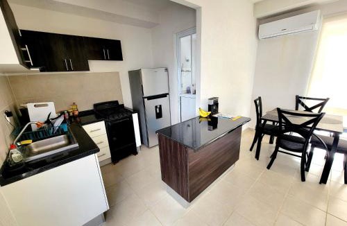 Puerto Juarez Hotel | Habitación para mujeres