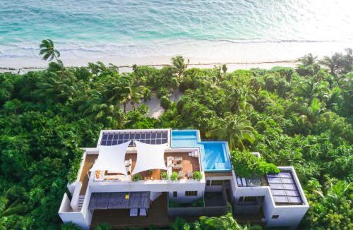 Playa Paraiso Villa | Hacienda Sian Kaan- Meals, Cooks & butler included!