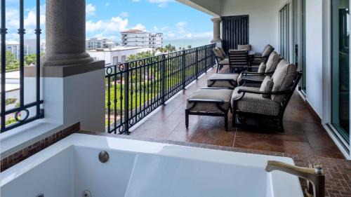 Puerto Morelos Hotel | Holiday Inn Club Vacations Grand Residences All Inclusive
