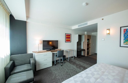 Merida Hotel | Holiday Inn & Suites - Merida La Isla by IHG