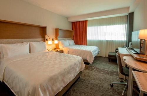 Merida Hotel | Holiday Inn & Suites - Merida La Isla by IHG