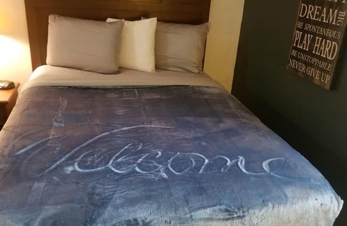 Stillwater Apartment | Hotel 2 Queen Beds Room 231 Booking