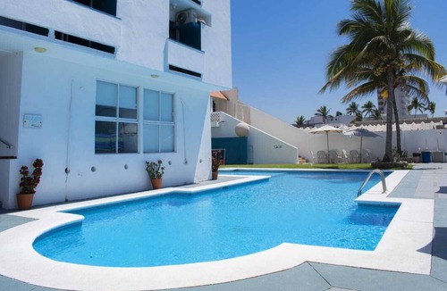 Manzanillo Hotel | HOTEL CARACOLES BY INFINITY