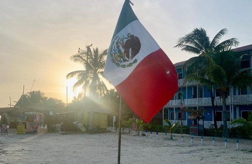 Isla Holbox Hotel | Hotel La Casa del Capi