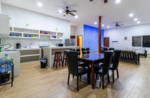 Mario Villanueva Madrid House | Hotel & Suites Oasis Bacalar "Suite Aves"