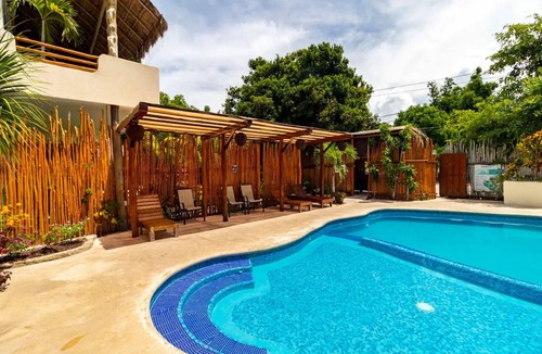Mario Villanueva Madrid House | Hotel & Suites Oasis Bacalar "Suite Aves"