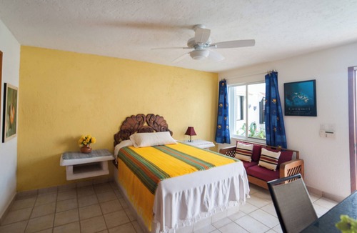Colonia Andres Hotel | Hotel Villas Deja Blue & Restaurant