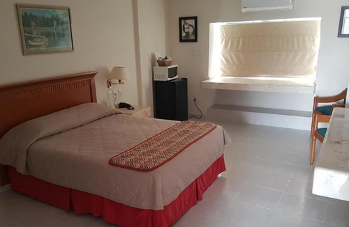 Downtown Cancun Hotel | Hotel y Suites Nader