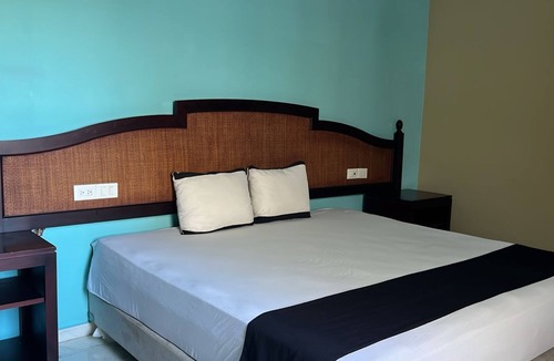 Ejidal Hotel | Hotel Yukon